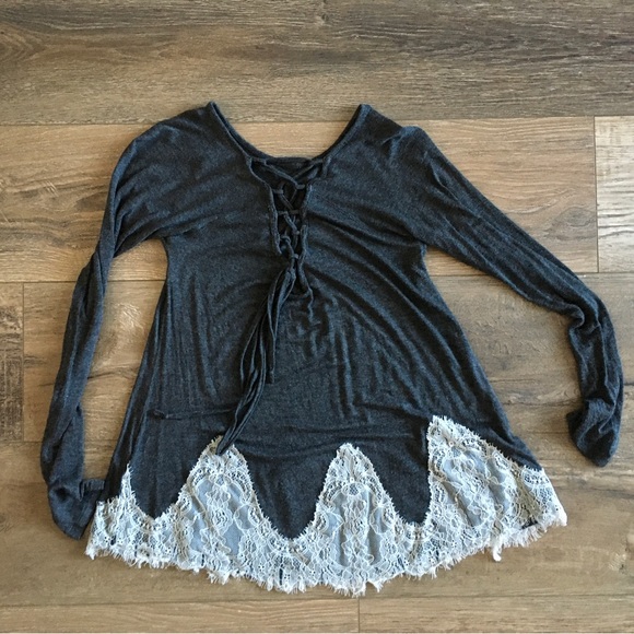 2 Lacy Medium Long Sleeve Shirts - Picture 3 of 3